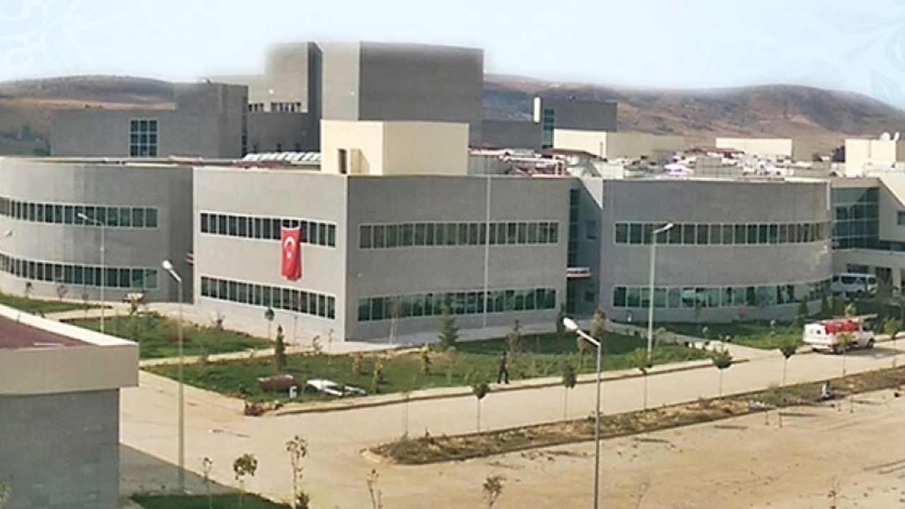 ILGIN DEVLET HASTANESİ YENİ BİNASINDA HİZMET VERMEYE  BAŞLADI