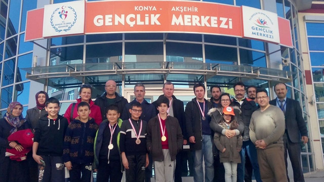 UKD VE ELO USTALARI SATRANÇ TURNUVASI AKŞEHİR'DE YAPILDI