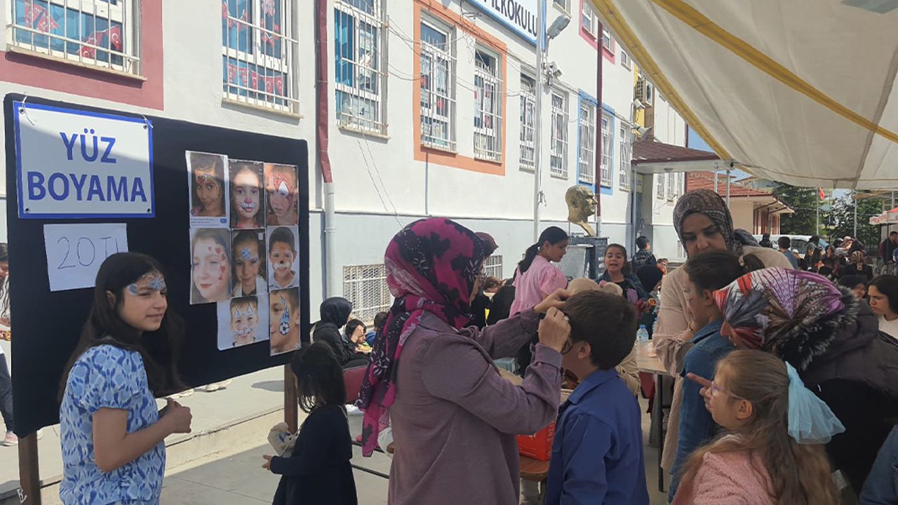 Cumhuriyet İlkokulu’nda Renkli Kermes Etkinliği