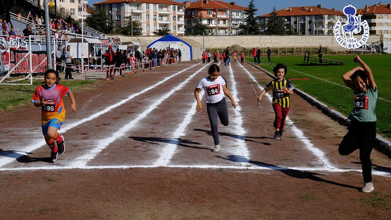 Akşehir'de Zekai Baloğlu Atletizm Yarışması Başlıyor