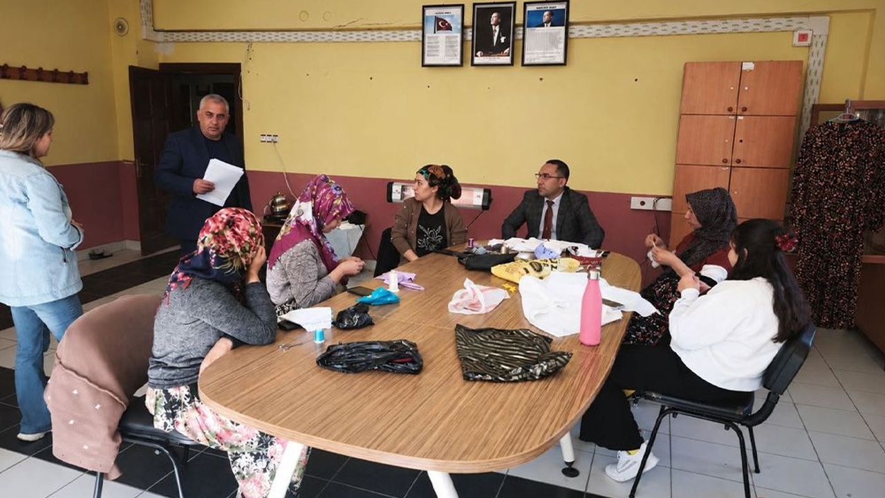 Gedil'de Atıl Okul Kurs Merkezine Dönüştü