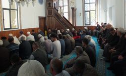 ŞEHİT ŞÜKRÜ YILDIZ CAMİİNDE İLK CUMA NAMAZI KILINDI