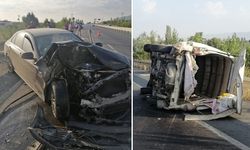 OTOMOBİLİN ÇARPTIĞI TARIM İŞÇİSİ TAŞIYAN KAMYONET DEVRİLDİ: 8 YARALI