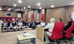 YUNAK'TA TÜRKİYE YÜZYILI MAARİF MODELİ MÜFREDATI ANLATILDI