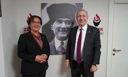 PROF. DR. SEVİL SARGIN, ZAFER PARTİSİNE KATILDI