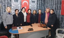 CHP HEYETİNDEN BATI CEPHESİ KADINLARI DERNEĞİ’NE ZİYARET