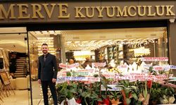 Merve Kuyumculuk Yeni Yerinde Hizmete Başladı