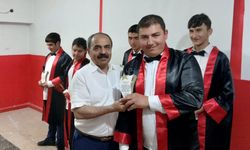 Yunak'ta Özel Öğrencilerin Mezuniyet Sevinci