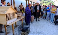 Fıkralarla Canlanan Tarih