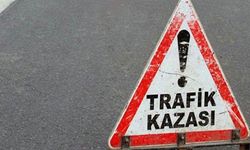Otomobil ile Elektrikli Bisiklet Çarpıştı: 2 Yaralı