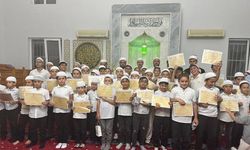 Başarılı Yaz Kursu Öğrencileri Belgelerini Aldı