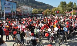 Cumhuriyet’in Kadınları Pedallarını Cumhuriyet İçin Çevirdi