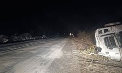 Kazada Süt Tankeri Parçalandı