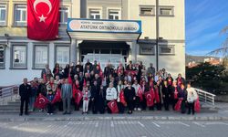 Eğitim-İş, 10 Kasım’ı Atatürk Ortaokulu’nda Andı
