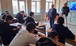 Yunak MTA Lisesinde Ortak Sınav Denetimi