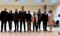 Yunak'ta 'Haydi Bil Bakalım' Yarışması Birincisi Turgut Ortaokulu