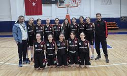 Akşehir Lisesi Kız Basketbol Takımı Yarı Finalde