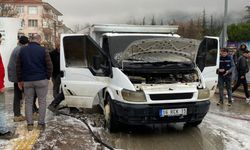 Akşehir’de Park Halindeki Kamyonette Yangın Paniği