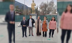 Cumhuriyet Meydanı’nda Beyaz Baston Kursu Tanıtıldı