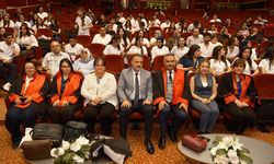 Kadir Yallagöz Sağlık Yüksekokulu’nda Üniforma Giyme Töreni Düzenlendi