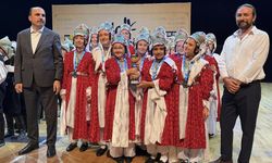 Halk Oyunları Ekibine Balkan Turu Ödülü