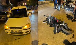 Motosiklet ile Otomobil Çarpıştı: 2 Yaralı