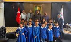 Yunak'ta Minik Kalplerin Kocaman Hayalleri Kitap Oldu