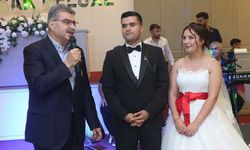 Gençoğlu ve Derin Ailelerinin Mutlu Günü