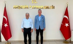 Yalçın Sezgin Yıllar Sonra Akşehir Kaymakamlığı'nı Ziyaret Etti