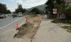 Belediyede Yol Yenileme Mesaisi Sürüyor