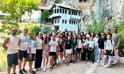 Halk Oyunları Ekibi, Balkan Turuyla Ödüllendirildi