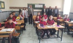 Barbaros Topaloğlu Öğrencilerle Yeni Eğitim Yılı Heyecanını Paylaştı