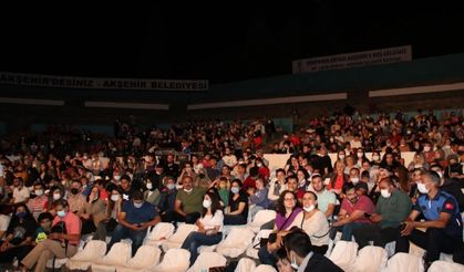 KARA KOMEDİ “AHUDUDU” AKŞEHİR’DEYDİ (FOTOĞRAFLAR İÇİN TIKLAYINIZ)