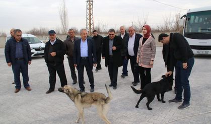 YATIRIMLARI YERİNDE ANLATTI