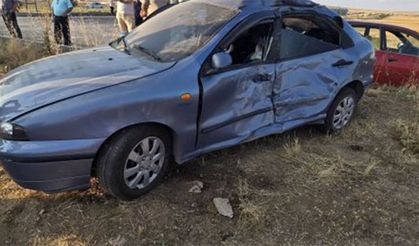 Yavaşlı Kavşağı’ndaki Trafik Kazasında: 15 Kişi Yaralandı