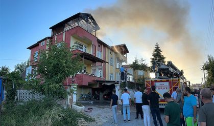 Yangında İtfaiye Merdiveni Açılmayınca Tartışma Çıktı