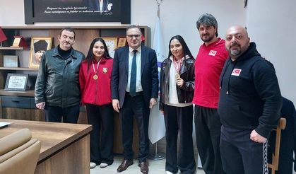 Şeyda Yıldırım Parayüzme Türkiye Şampiyonu Oldu