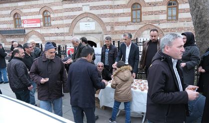 Alparslan Türkeş İçin Mevlid Okutulup Lokma Dağıtıldı