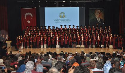 Mezunlar Kep Attı