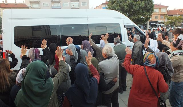 UMRECİLER DUALARLA UĞURLANDI