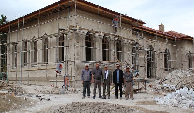 RESTORASYON İLE TARİH YENİDEN CANLANDIRILIYOR