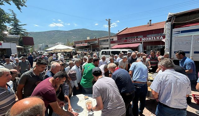 MADENİ İŞLER ODASI’NDAN AŞURE İKRAMI