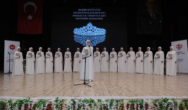 19 HAFIZ İÇİN AKM’DE İCAZET MERASİMİ DÜZENLENDİ