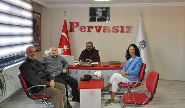 AKADEMİSYENLERDEN GAZETEMİZE ZİYARET