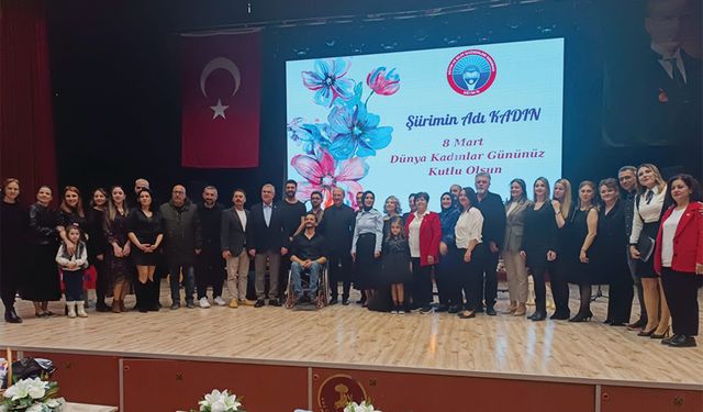 Kadınlar Günü Coşkusu: Şiir ve Müzik Bir Arada