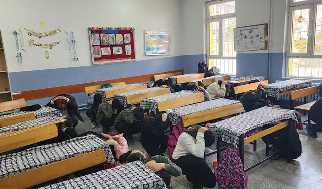 Yunak'ta Eş Zamanlı Deprem Tatbikatı
