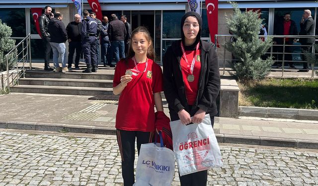 Atletizmde Çifte Şampiyonluk