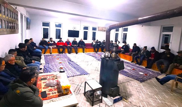 Cankurtaran Mahallesi Gençlerinden Kızılay’a Kurban Bağışı
