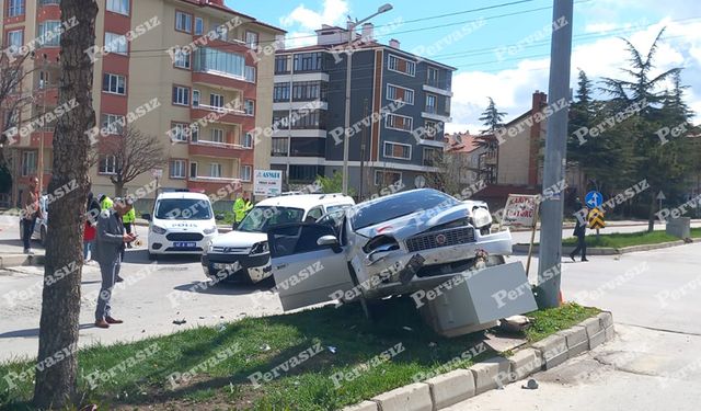 Yeni Mahalle’de Trafik Kazası: 5 Yaralı