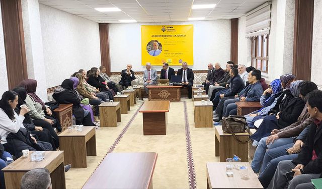 Prof. Dr. Saim Sakaoğlu’ndan Nasreddin Hoca Üzerine Etkileyici Sunum